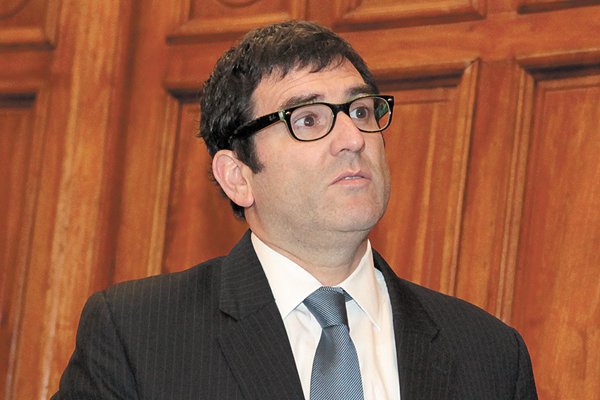 Gobierno pone fin al misterio y propone a Alberto Naudon para el consejo del Banco Central