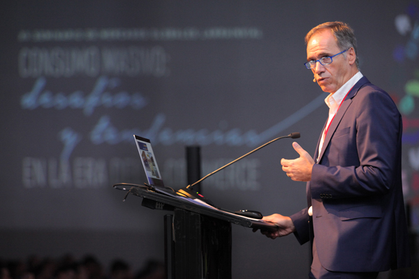 Enrique Ostalé: “Van a quedar pocos actores globales de e-commerce”
