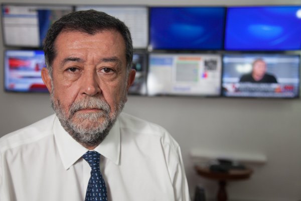 Aleuy responde a críticas por reforma constitucional: "Me impresiona el doble estándar de la derecha en Chile"