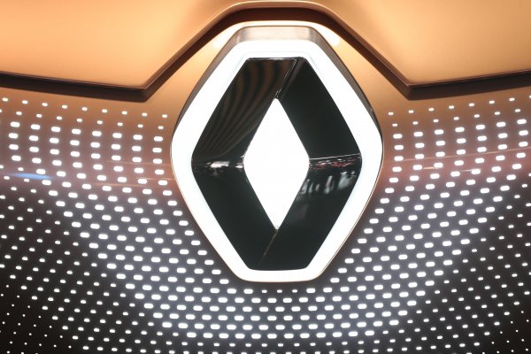 Renault se dispara 10% en bolsa en medio de rumores de fusión con Nissan