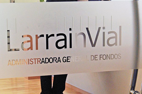 LarrainVial, el gran perdedor tras el fideicomiso de Sebastián Piñera
