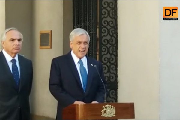 <p>Ahora en DF: Presidente Piñera acepta la renuncia de Bruno Villalobos</p>