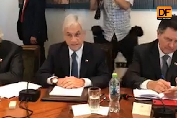 <p>Ahora en DF: Primer Consejo de Gabinete del presidente Sebastián Piñera</p>