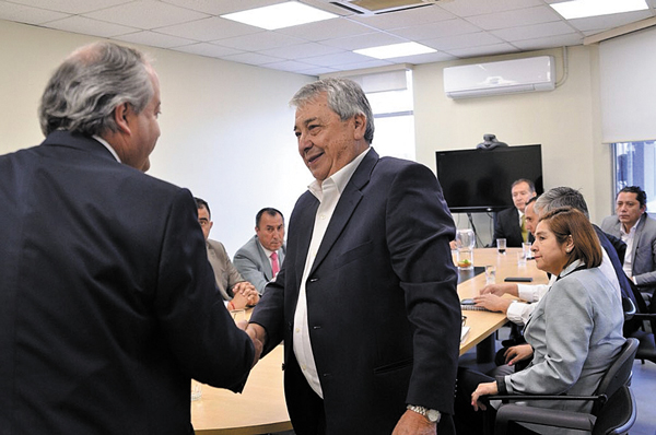 Monckeberg pide apoyo para potenciar el Sence y acuerda diálogo fluido con contrapartes