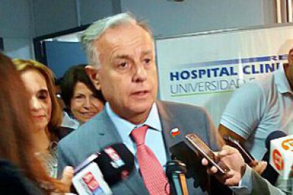 Ministro de Salud mira a Europa del Este y evalúa nuevo mecanismo para reformar sistema de isapres