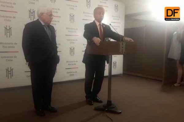 <p>Ahora en DF: Ministro de Hacienda anuncia al nuevo titular de la CMF Joaquín Cortez, designado por el presidente Piñera</p>