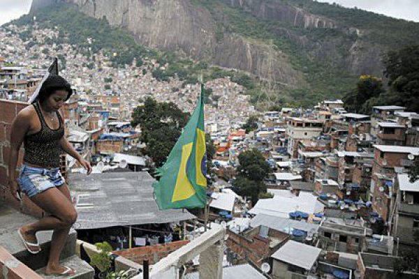 Asesinan a concejal brasileña que se oponía a intervención de Ejército en Río de Janeiro
