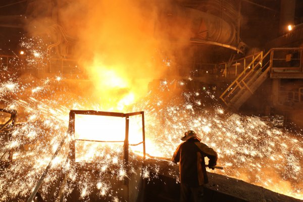 -1,30% baja el precio internacional del acero