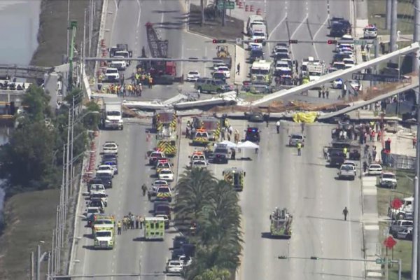Imágenes | Se derrumba puente peatonal en Miami y provoca "varios" muertos