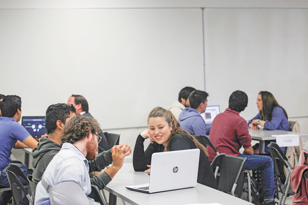 Alumnos de pregrado cursan ramo de propiedad intelectual