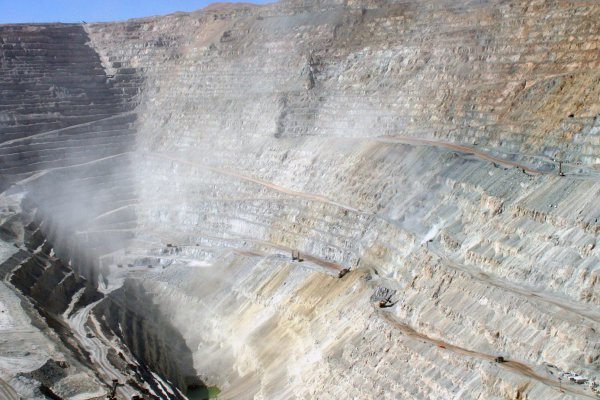 Supervisores de Chuqui rechazan oferta de Codelco y llaman a votar huelga