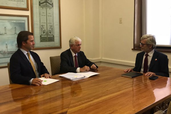 Presidente de la SNA plantea prioridades del agro al ministro de Obras Públicas