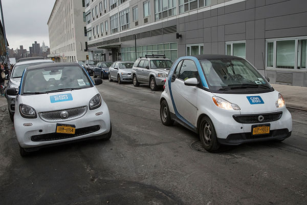 Daimler y BMW se unen para competir con Uber en transporte