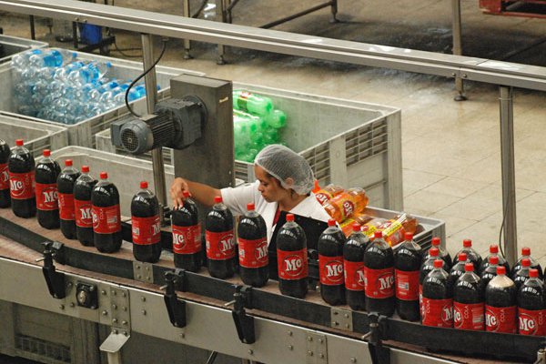 Familia Mubarak solicita reorganización de Mc Cola ante crítica situación de la empresa