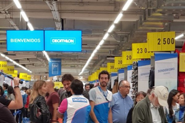 Decathlon la rompe en Chile: tienda inaugurada el viernes ya es la segunda de mayor venta en su debut