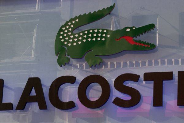 Lacoste compra control total de la distribución de su marca en Chile y América del Sur