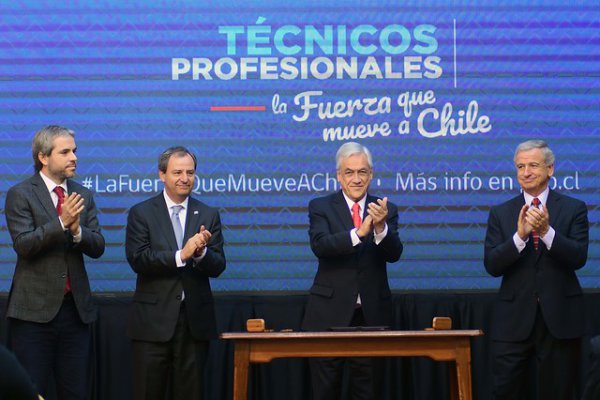 Gobierno anuncia gratuidad para carreras técnico profesionales y descarta lucro en Educación Superior