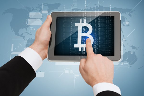 <p>BancoEstado: operaciones de firmas de criptomonedas podrían transgredir Ley de Bancos</p>