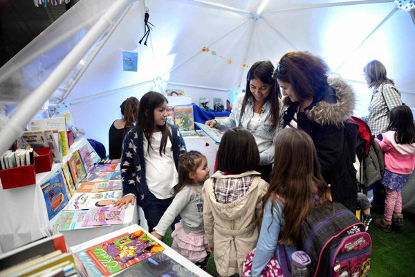 Fiesta de los libros en Vitacura
