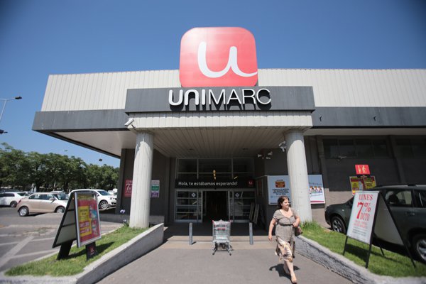 Ley de etiquetado: Unimarc acusa discriminación respecto a otros supermercados