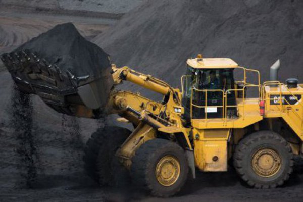 Caterpillar envía potente señal de confianza en repunte minero con fuerte alza en proyección de ganancias