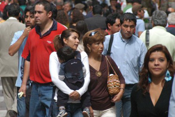 Desempleo en el Gran Santiago cayó a 7,6% en el trimestre enero-marzo