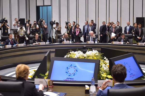 <p>US$ 40 millones y dos mil personas se necesitan para una cumbre como la de APEC en Chile</p>