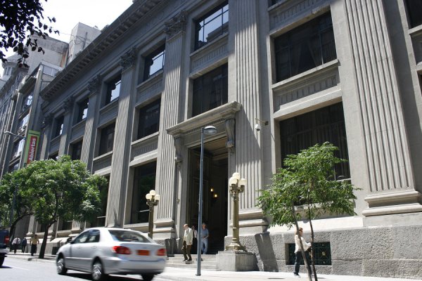 Alza del dólar le da una mano al BC y alienta retorno de la inflación al 3% en 2019