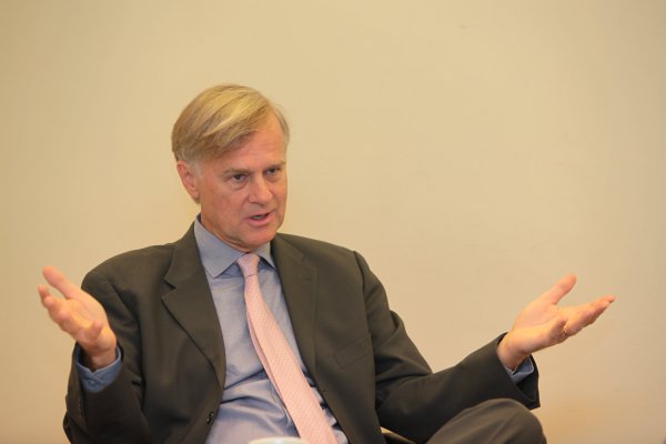 Klaus Schmidt-Hebbel a Eyzaguirre por mayor endeudamiento de Chile: “Es una patudez”