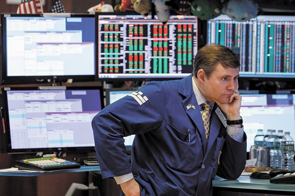 AFP compran US$ 1.300 millones en renta variable extranjera