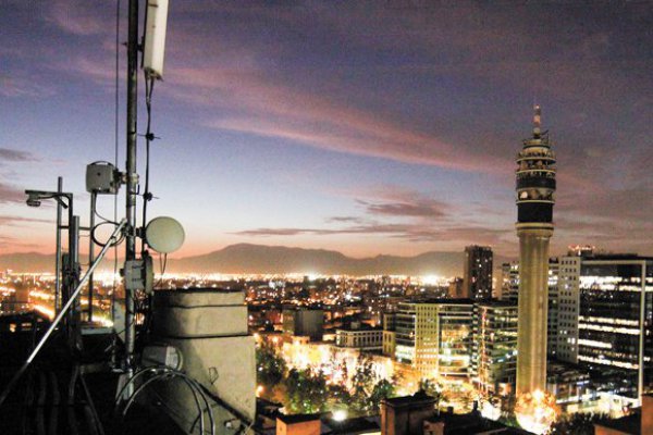 Entel busca reducir pago por arriendos de espacios para instalar antenas de celulares