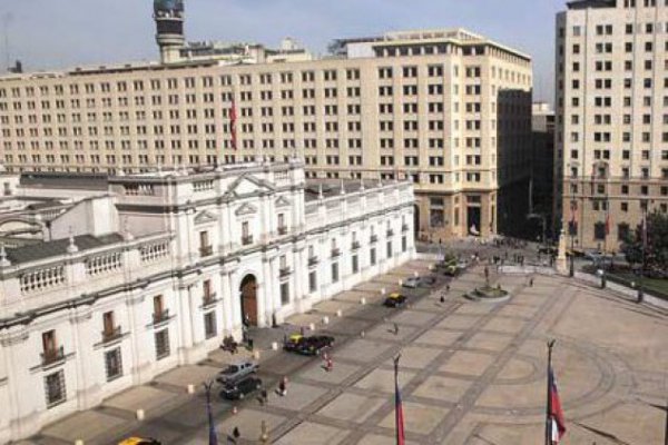 Chile entre los países en riesgo por fortalecimiento del dólar, dice Capital Economics