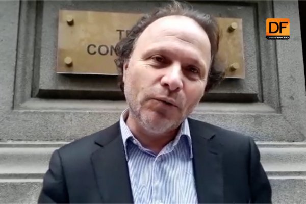 <p>Ahora en DF: Alfonso de Urresti (PS) pide promulgar el proyecto Sernac que despachó la Cámara de Diputados</p>