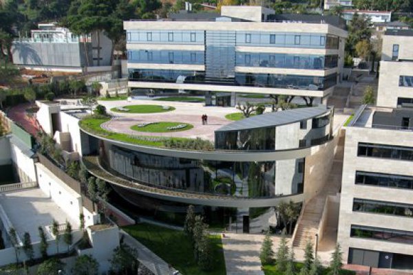 El Iese lidera ranking de educación ejecutiva flexible
