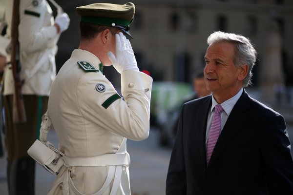 Larraín y Piñera sostienen hoy reunión decisiva sobre el proyecto de reforma tributaria