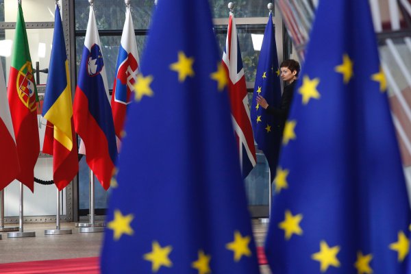La economía de la zona euro pone el freno otra vez en mayo hasta mínimos de año y medio