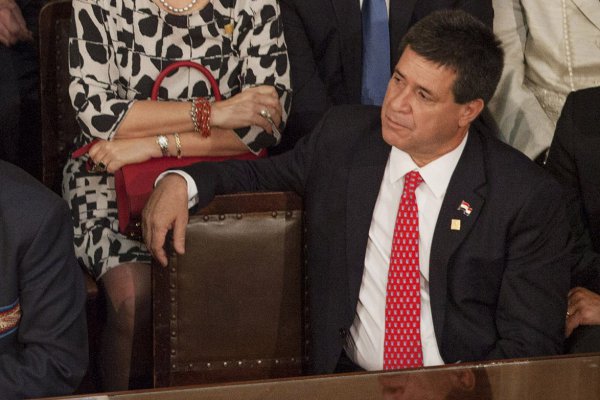 Polémico: Horacio Cartes renuncia por Twitter a presidencia de Paraguay para asumir como senador