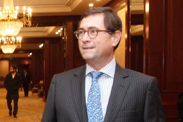 Ganancias de Quiñenco retroceden 17%