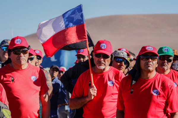 Sindicato de Escondida envía mensaje a inversionistas: ellos tienen más que perder que nosotros