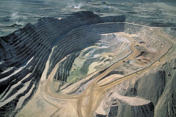 BHP acordó venta de Cerro Colorado a fondo de capital privado