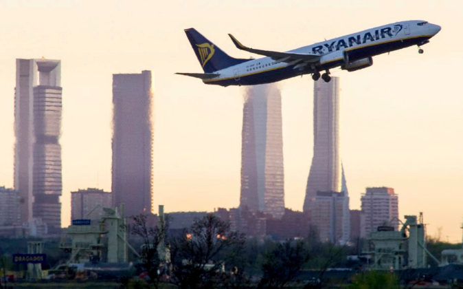 <p>IAG y Ryanair alertan de un caos aéreo en temporada alta europea</p>