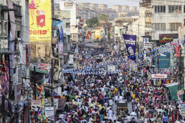India se suma a la guerra comercial y amenaza con aranceles a EEUU