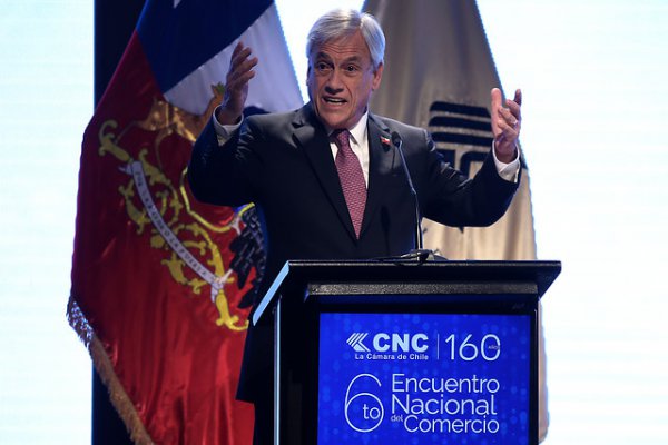 Piñera defiende impuestos a comercio electrónico: "Constituye una competencia desleal"
