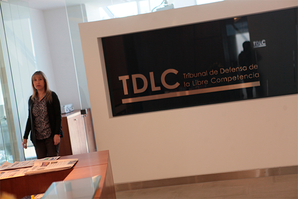 Bancos arman equipos jurídicos para enfrentar a operadores de criptomonedas en el TDLC
