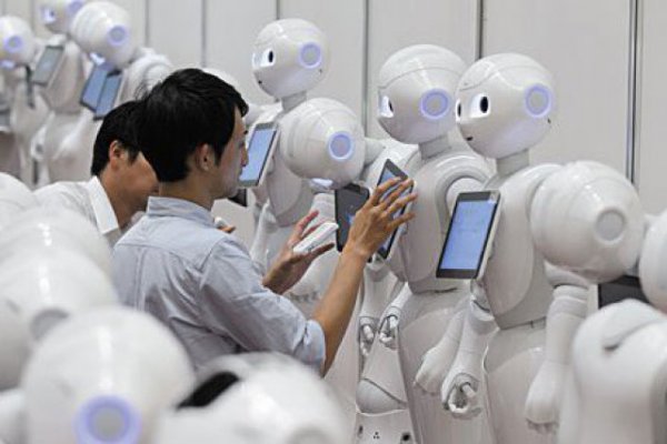 Estudio: el 93% de las personas confiarían en las órdenes de un robot en el trabajo