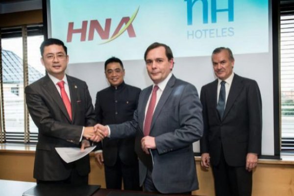 Conmoción por muerte de presidente y cofundador del grupo HNA...tras una foto