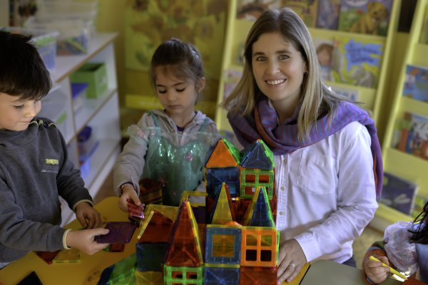 Emprendimiento femenino avanza con programas especialmente diseñados