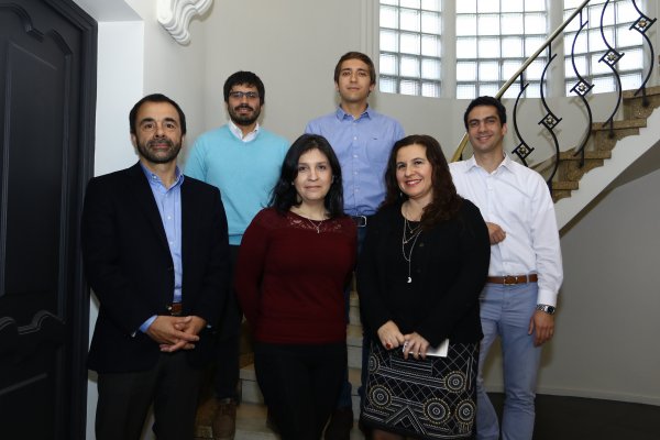 Innovaciones para el cáncer de tiroides y la ceguera ganan concurso de la CIF