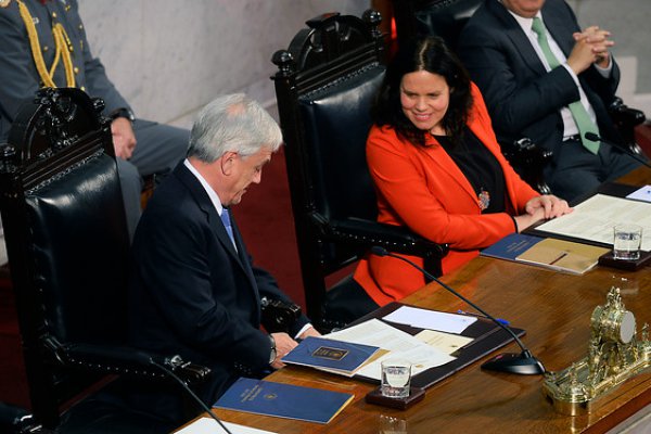 Presidenta de la Cámara insta al gobierno a mantener el "respeto mutuo" en medio de Cuenta Pública del Congreso