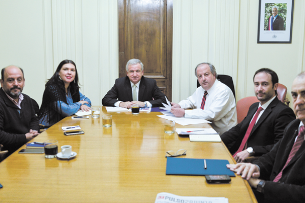 Salario mínimo: reunión decisiva entre CUT y el gobierno se realizará mañana